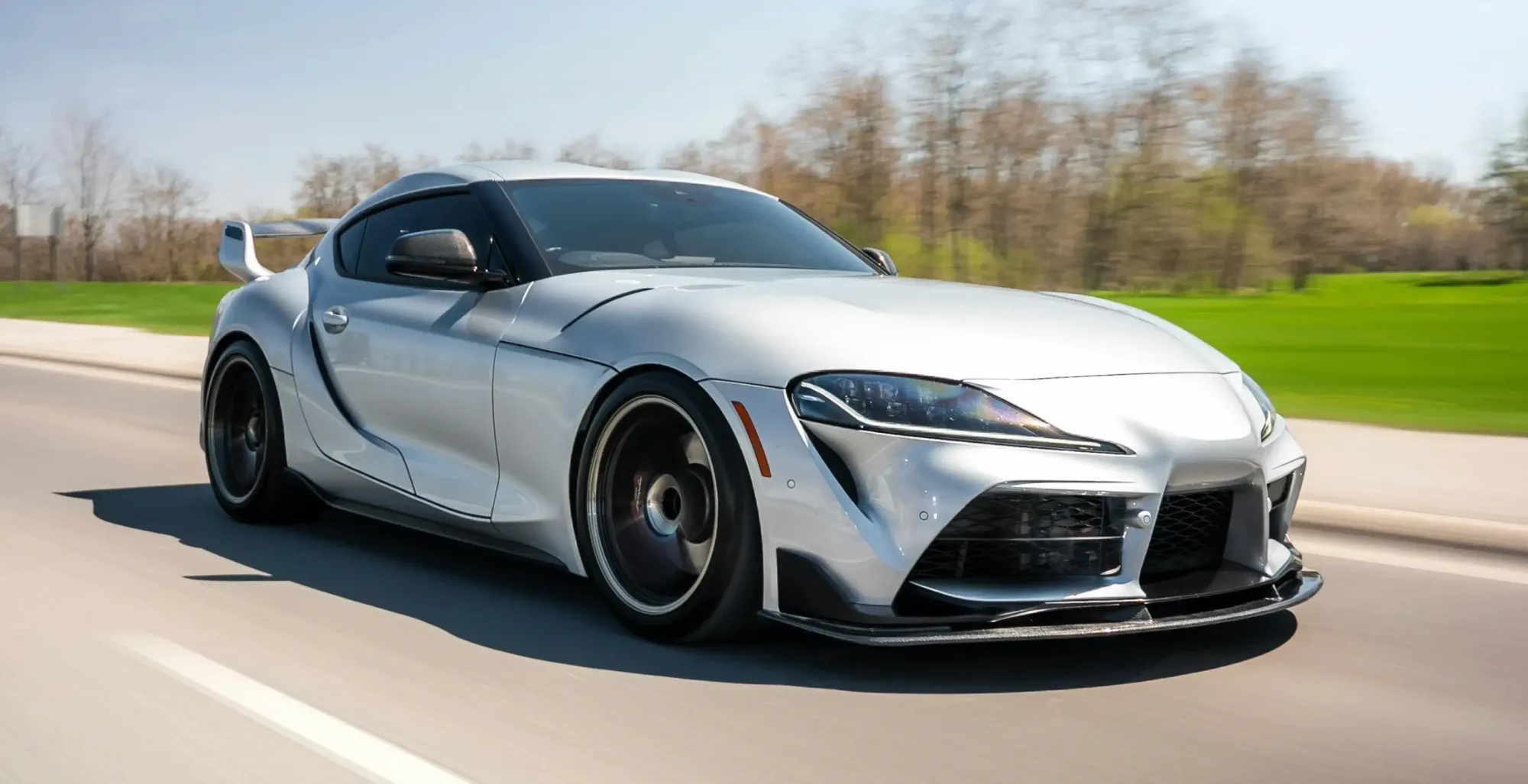 Photograph from the TORQUE template (car rental): Crest Thunder.